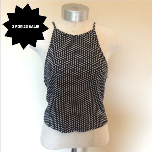 Brandy Melville Tops - Brandy Melville Donilyn diamond print tank top